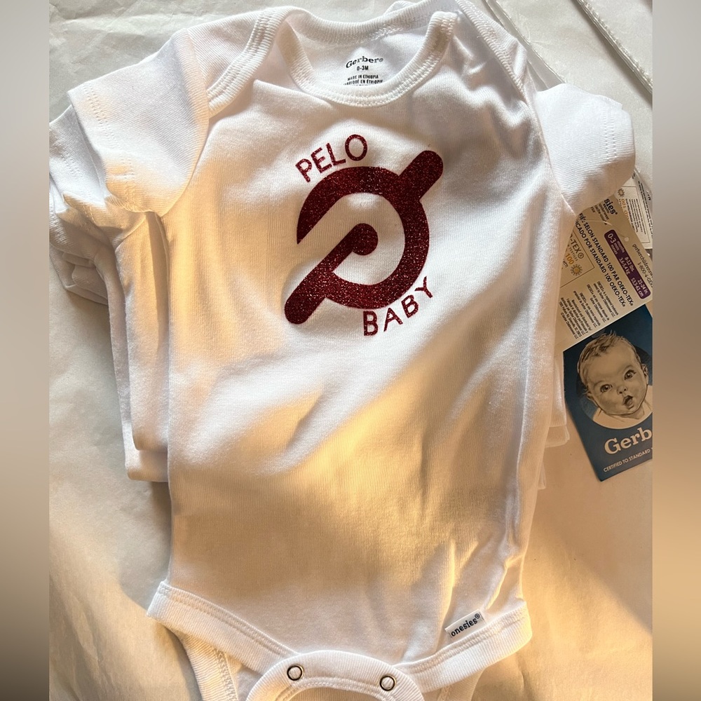 Peloton Baby onesie Pelo Baby onesie - Picture 5 of 8